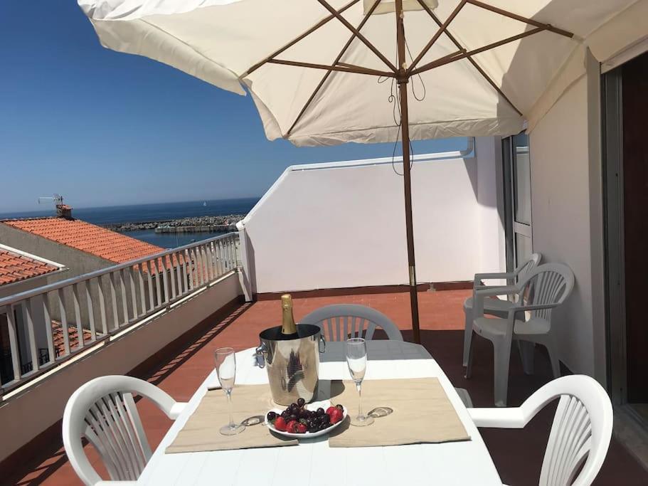 Апартаменты A Terraza Da Filipa Вила-Прайа-де-Анкора Экстерьер фото